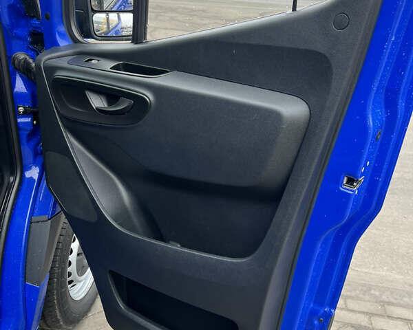 Синий Мерседес Sprinter, объемом двигателя 2.2 л и пробегом 260 тыс. км за 22500 $, фото 20 на Automoto.ua