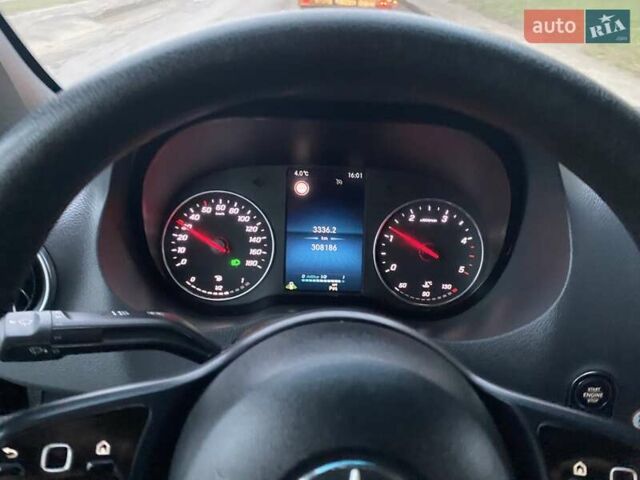 Синий Мерседес Sprinter, объемом двигателя 2.14 л и пробегом 300 тыс. км за 27900 $, фото 35 на Automoto.ua