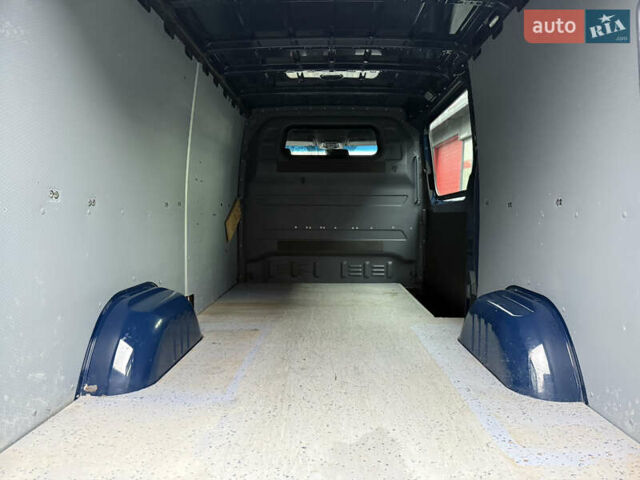 Синий Мерседес Sprinter, объемом двигателя 3 л и пробегом 151 тыс. км за 40719 $, фото 20 на Automoto.ua