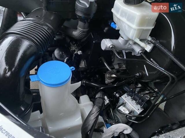 Синий Мерседес Sprinter, объемом двигателя 2.14 л и пробегом 300 тыс. км за 27900 $, фото 38 на Automoto.ua