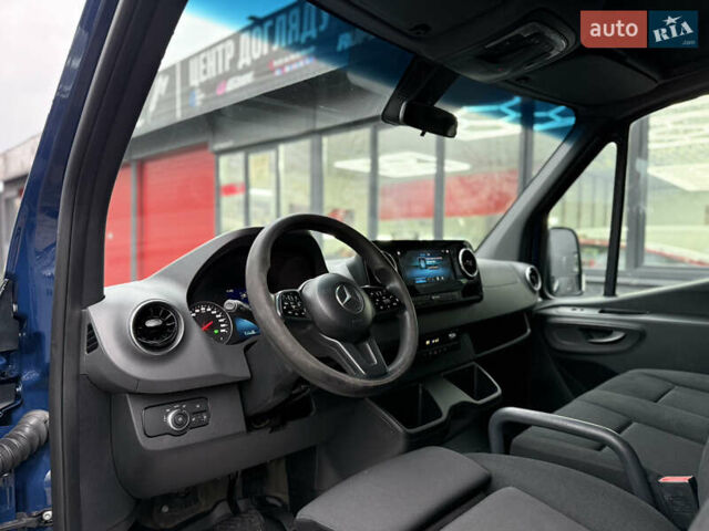 Синий Мерседес Sprinter, объемом двигателя 3 л и пробегом 151 тыс. км за 40719 $, фото 17 на Automoto.ua