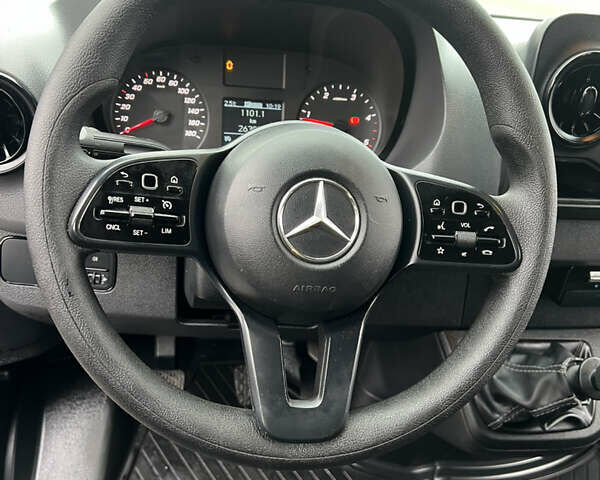 Синий Мерседес Sprinter, объемом двигателя 2.2 л и пробегом 260 тыс. км за 22500 $, фото 18 на Automoto.ua