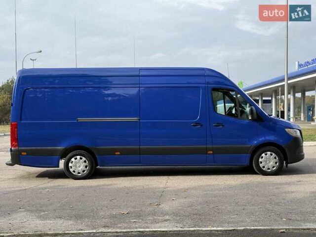 Синий Мерседес Sprinter, объемом двигателя 2.2 л и пробегом 251 тыс. км за 24250 $, фото 5 на Automoto.ua