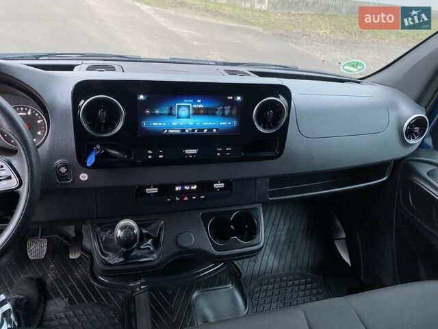 Синий Мерседес Sprinter, объемом двигателя 2.14 л и пробегом 300 тыс. км за 27900 $, фото 26 на Automoto.ua