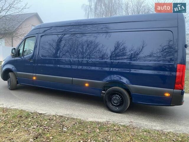 Синий Мерседес Sprinter, объемом двигателя 2.14 л и пробегом 300 тыс. км за 27900 $, фото 4 на Automoto.ua