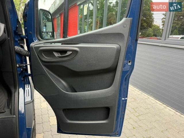 Синій Мерседес Sprinter, об'ємом двигуна 3 л та пробігом 151 тис. км за 38500 $, фото 25 на Automoto.ua