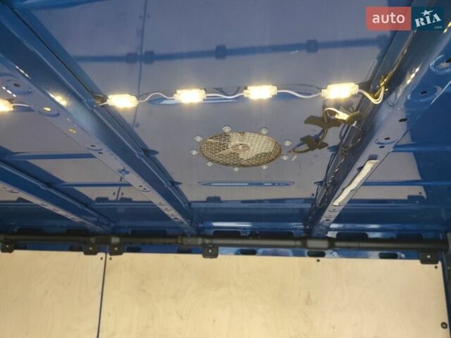 Синий Мерседес Sprinter, объемом двигателя 2.14 л и пробегом 253 тыс. км за 28000 $, фото 24 на Automoto.ua