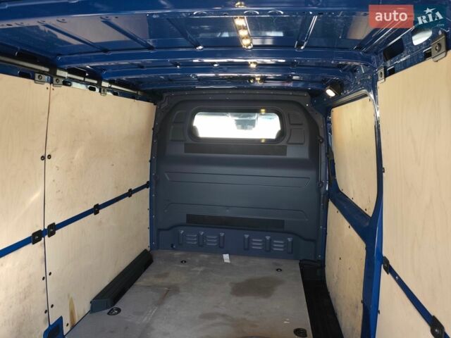 Синий Мерседес Sprinter, объемом двигателя 2.14 л и пробегом 256 тыс. км за 25500 $, фото 2 на Automoto.ua