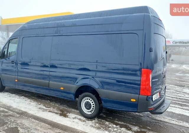 Синій Мерседес Sprinter, об'ємом двигуна 2.99 л та пробігом 290 тис. км за 36514 $, фото 9 на Automoto.ua