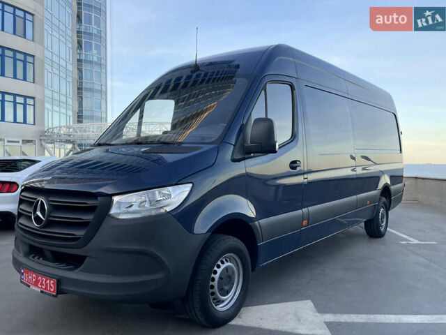 Синий Мерседес Sprinter, объемом двигателя 2.2 л и пробегом 318 тыс. км за 25500 $, фото 21 на Automoto.ua