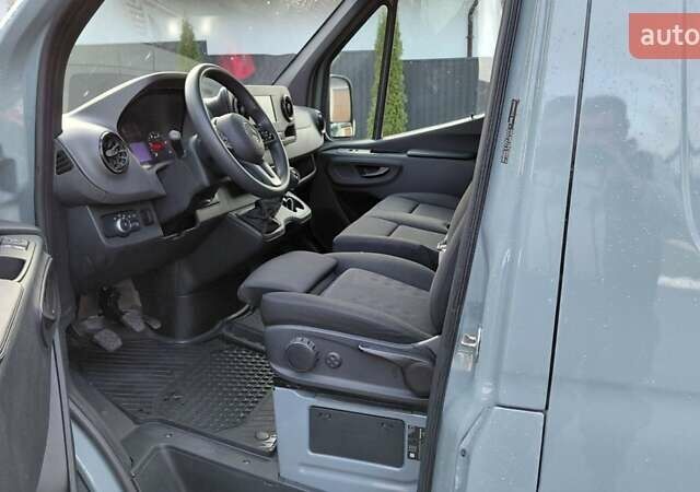 Синій Мерседес Sprinter, об'ємом двигуна 2.2 л та пробігом 275 тис. км за 32000 $, фото 13 на Automoto.ua