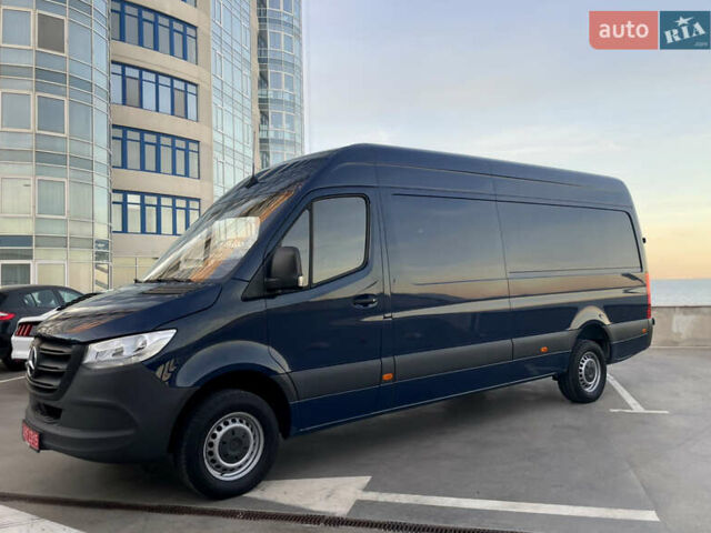Синий Мерседес Sprinter, объемом двигателя 2.2 л и пробегом 318 тыс. км за 25500 $, фото 77 на Automoto.ua
