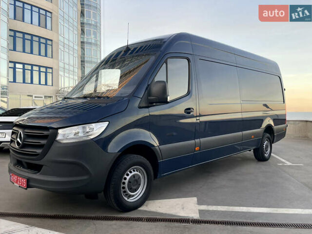 Синий Мерседес Sprinter, объемом двигателя 2.2 л и пробегом 318 тыс. км за 25500 $, фото 76 на Automoto.ua