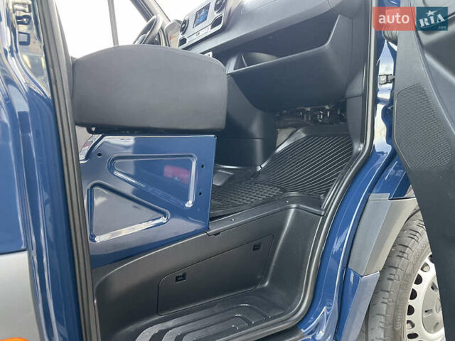 Синий Мерседес Sprinter, объемом двигателя 2.2 л и пробегом 318 тыс. км за 25500 $, фото 51 на Automoto.ua