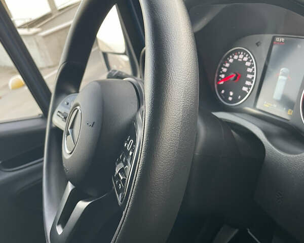 Синий Мерседес Sprinter, объемом двигателя 2.2 л и пробегом 318 тыс. км за 25500 $, фото 47 на Automoto.ua