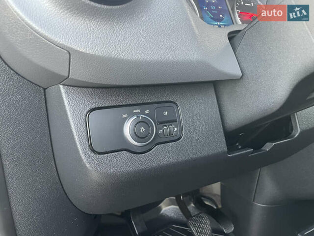 Синий Мерседес Sprinter, объемом двигателя 2.2 л и пробегом 318 тыс. км за 25500 $, фото 37 на Automoto.ua