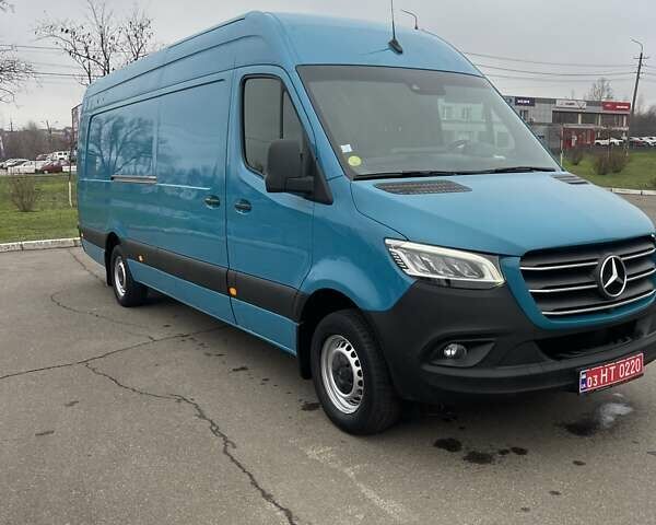 Синий Мерседес Sprinter, объемом двигателя 0 л и пробегом 270 тыс. км за 29900 $, фото 13 на Automoto.ua