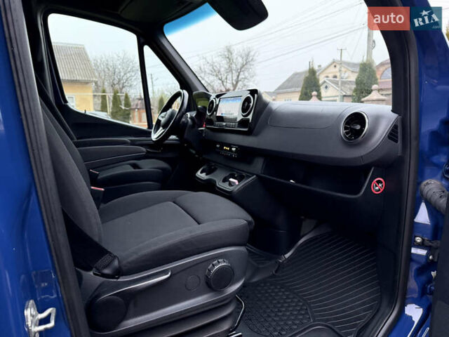 Синій Мерседес Sprinter, об'ємом двигуна 1.95 л та пробігом 208 тис. км за 35000 $, фото 37 на Automoto.ua