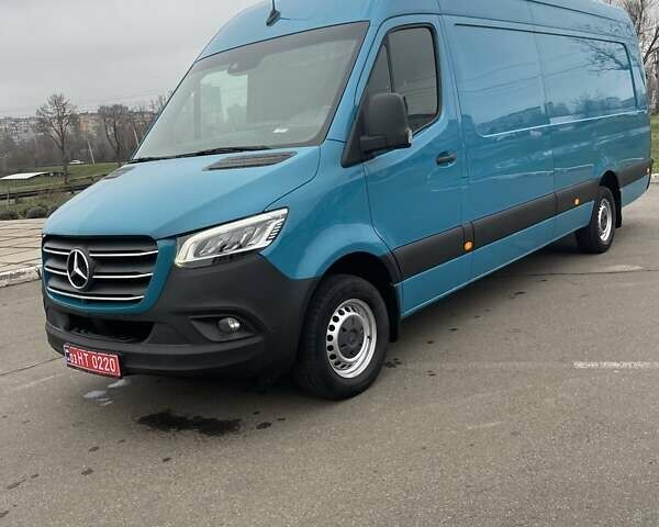 Синий Мерседес Sprinter, объемом двигателя 0 л и пробегом 270 тыс. км за 29900 $, фото 17 на Automoto.ua