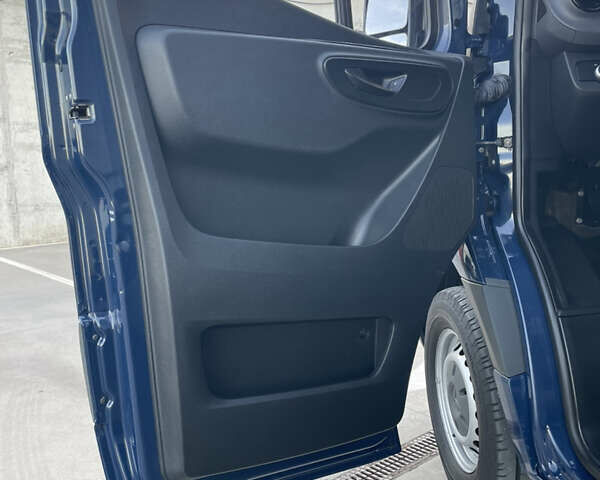 Синий Мерседес Sprinter, объемом двигателя 2.2 л и пробегом 318 тыс. км за 25500 $, фото 23 на Automoto.ua