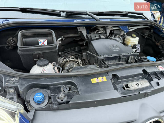Синій Мерседес Sprinter, об'ємом двигуна 1.95 л та пробігом 208 тис. км за 35000 $, фото 44 на Automoto.ua