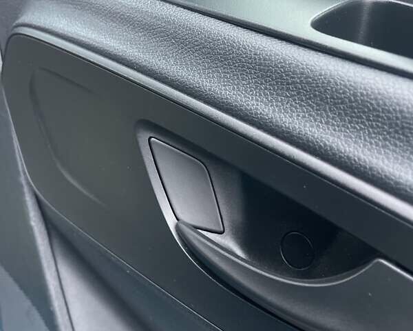 Синій Мерседес Sprinter, об'ємом двигуна 0 л та пробігом 270 тис. км за 29500 $, фото 95 на Automoto.ua