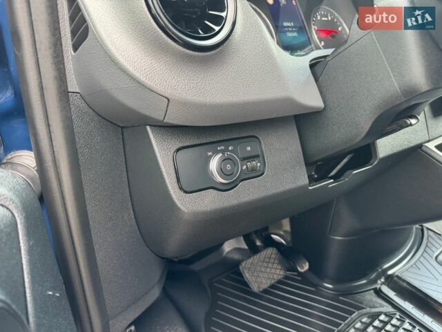 Синий Мерседес Sprinter, объемом двигателя 1.95 л и пробегом 286 тыс. км за 32900 $, фото 37 на Automoto.ua