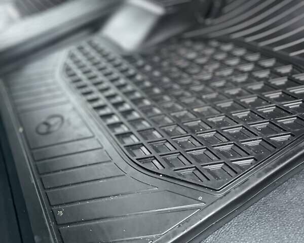 Синій Мерседес Sprinter, об'ємом двигуна 0 л та пробігом 270 тис. км за 29500 $, фото 104 на Automoto.ua