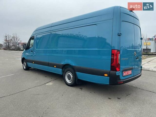Синий Мерседес Sprinter, объемом двигателя 0 л и пробегом 270 тыс. км за 29900 $, фото 18 на Automoto.ua