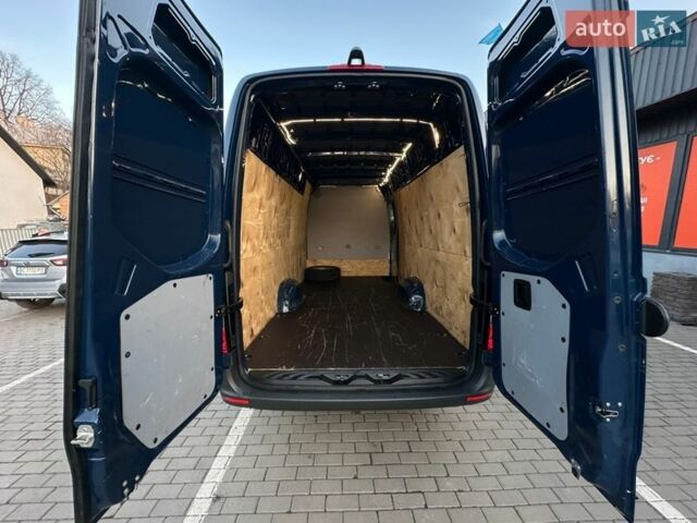 Синий Мерседес Sprinter, объемом двигателя 2 л и пробегом 332 тыс. км за 27400 $, фото 67 на Automoto.ua