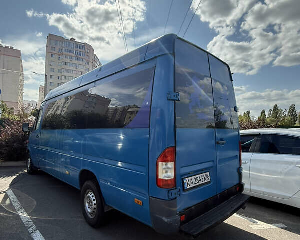 Синий Мерседес Sprinter, объемом двигателя 2.87 л и пробегом 200 тыс. км за 9500 $, фото 1 на Automoto.ua