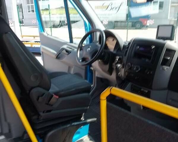 Синий Мерседес Sprinter, объемом двигателя 21.43 л и пробегом 289 тыс. км за 29900 $, фото 9 на Automoto.ua