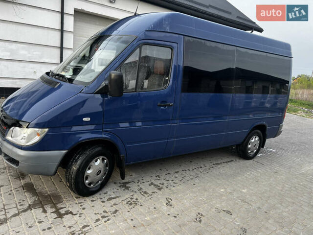 Синий Мерседес Sprinter, объемом двигателя 2.1 л и пробегом 470 тыс. км за 7999 $, фото 1 на Automoto.ua