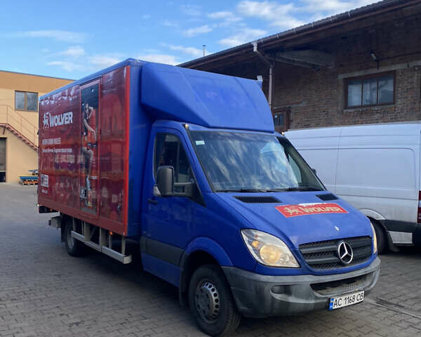 Синий Мерседес Sprinter, объемом двигателя 2.99 л и пробегом 255 тыс. км за 19250 $, фото 3 на Automoto.ua