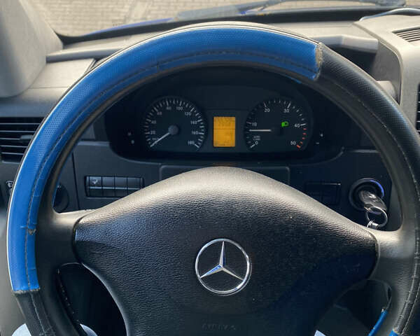 Синий Мерседес Sprinter, объемом двигателя 2.99 л и пробегом 255 тыс. км за 19250 $, фото 27 на Automoto.ua