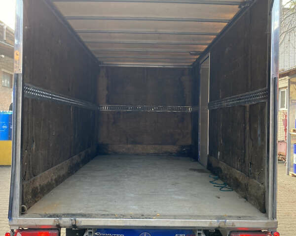 Синий Мерседес Sprinter, объемом двигателя 2.99 л и пробегом 255 тыс. км за 19250 $, фото 17 на Automoto.ua