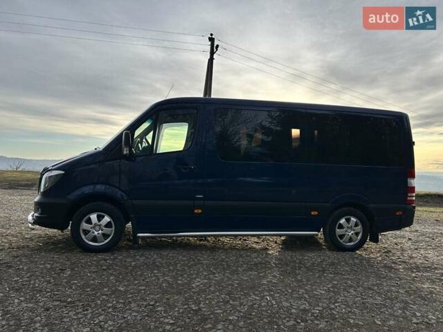 Синий Мерседес Sprinter, объемом двигателя 2.14 л и пробегом 171 тыс. км за 25600 $, фото 3 на Automoto.ua
