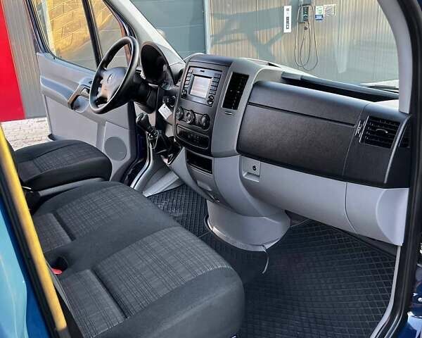 Синий Мерседес Sprinter, объемом двигателя 2.2 л и пробегом 308 тыс. км за 20500 $, фото 30 на Automoto.ua