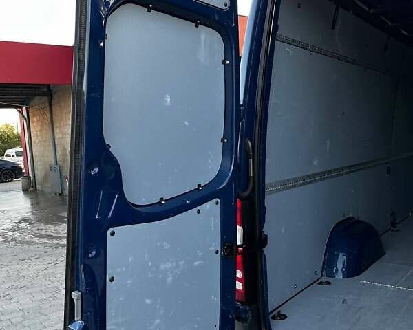 Синий Мерседес Sprinter, объемом двигателя 2.2 л и пробегом 308 тыс. км за 20500 $, фото 37 на Automoto.ua