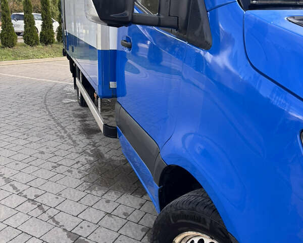 Синий Мерседес Sprinter, объемом двигателя 2.14 л и пробегом 442 тыс. км за 25500 $, фото 7 на Automoto.ua