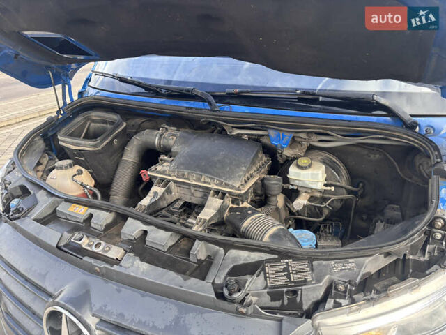 Синий Мерседес Sprinter, объемом двигателя 2.14 л и пробегом 442 тыс. км за 25500 $, фото 20 на Automoto.ua