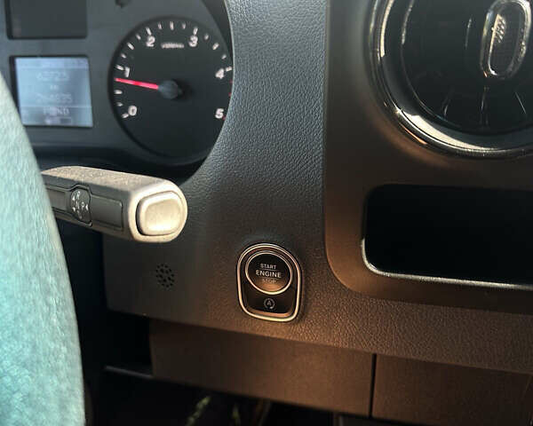 Синій Мерседес Sprinter, об'ємом двигуна 1.95 л та пробігом 264 тис. км за 33351 $, фото 16 на Automoto.ua