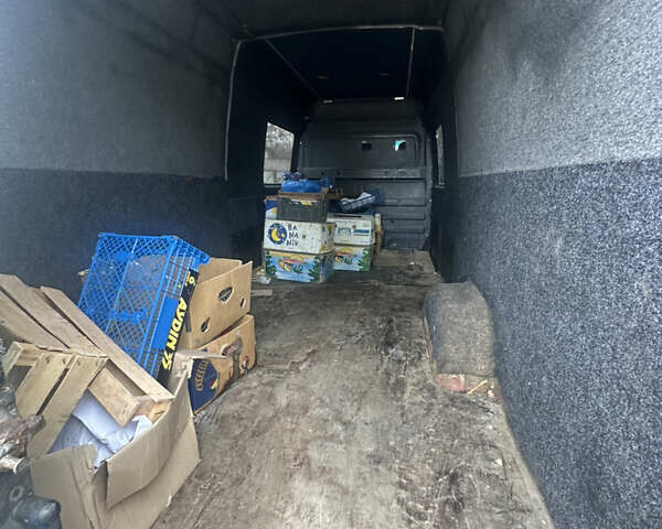 Синий Мерседес Sprinter, объемом двигателя 2.15 л и пробегом 220 тыс. км за 6900 $, фото 12 на Automoto.ua
