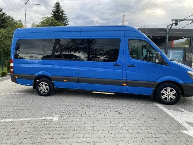 Синий Мерседес Sprinter, объемом двигателя 2.1 л и пробегом 500 тыс. км за 25000 $, фото 4 на Automoto.ua
