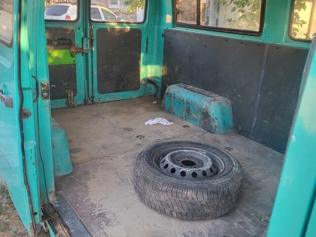 Синий Мерседес Sprinter, объемом двигателя 2 л и пробегом 600 тыс. км за 1600 $, фото 3 на Automoto.ua