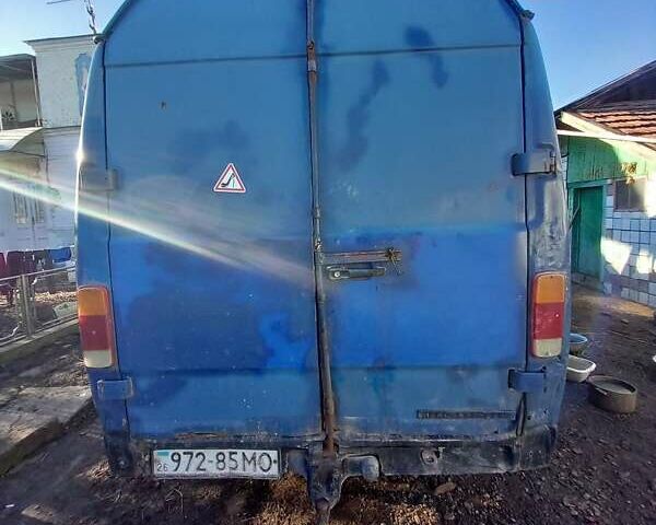 Синий Мерседес Sprinter, объемом двигателя 3.2 л и пробегом 50 тыс. км за 2058 $, фото 1 на Automoto.ua