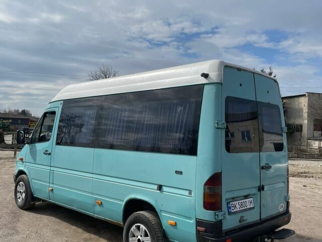 Синій Мерседес Sprinter, об'ємом двигуна 0.29 л та пробігом 600 тис. км за 3700 $, фото 3 на Automoto.ua