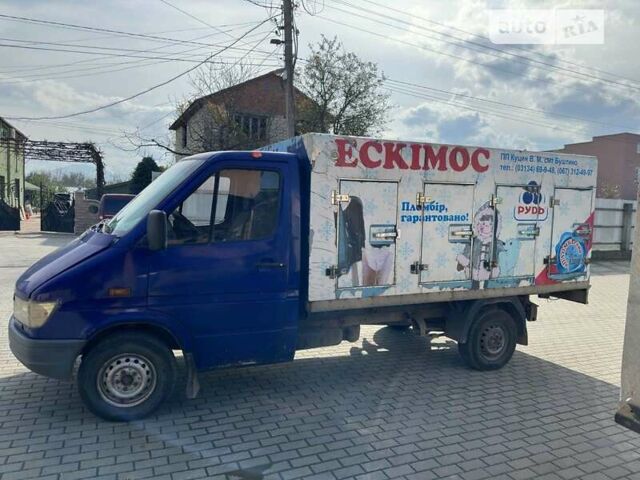 Синий Мерседес Sprinter, объемом двигателя 2.9 л и пробегом 350 тыс. км за 4400 $, фото 2 на Automoto.ua