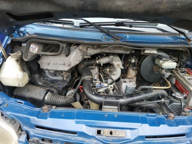 Синій Мерседес Sprinter, об'ємом двигуна 0 л та пробігом 700 тис. км за 6300 $, фото 7 на Automoto.ua