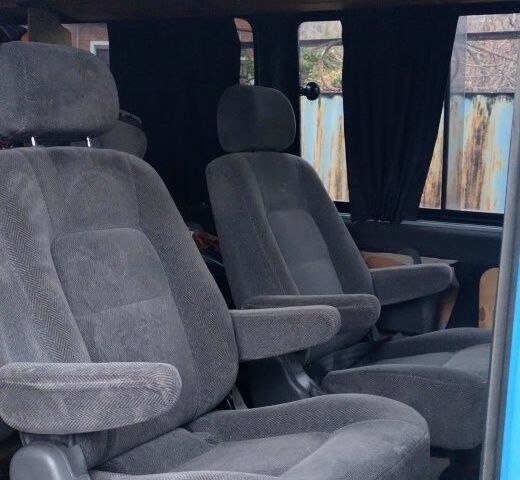 Синий Мерседес Sprinter, объемом двигателя 2.9 л и пробегом 890 тыс. км за 5000 $, фото 4 на Automoto.ua